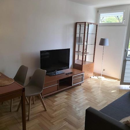 Golden Apartments/City Center/Grzyb 9 Varsovie Extérieur photo